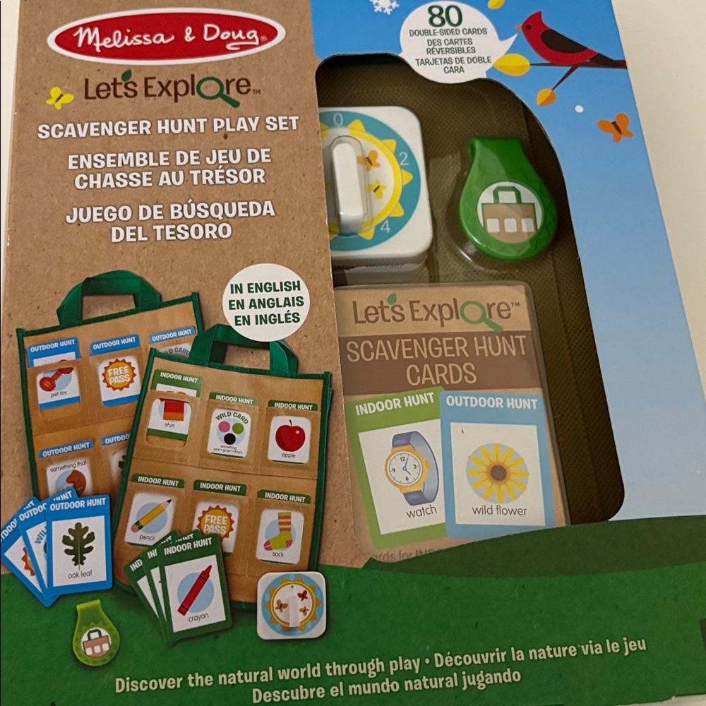 Melissa & Doug scavenger hunt play set